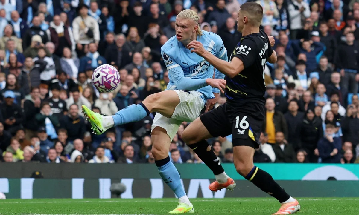 Haaland ledak dua gol, City lonjak ke puncak liga