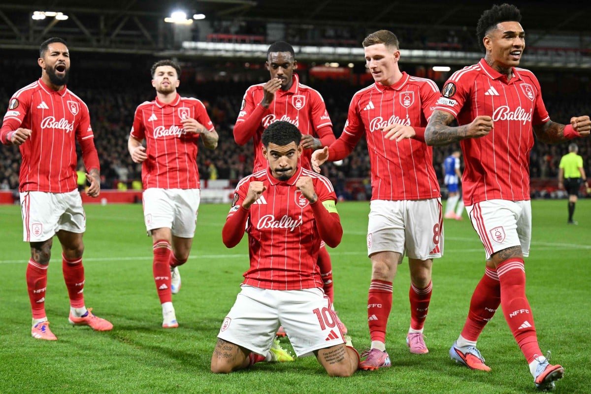 Dyche rai debut kemenangan bersama Forest