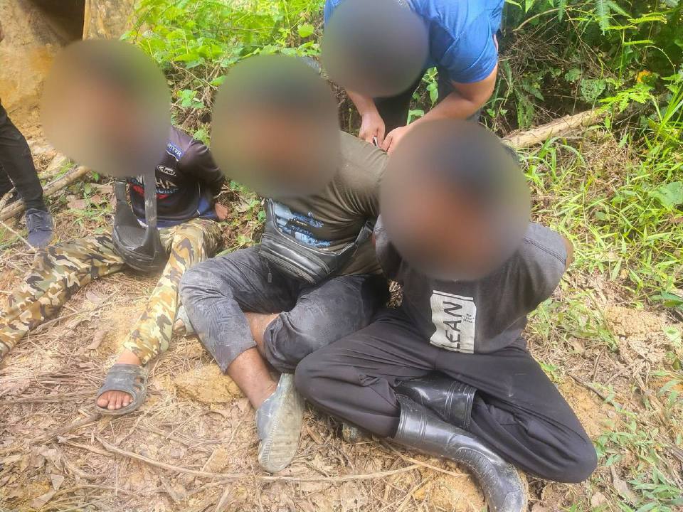 3 lelaki warga Indonesia ditahan lombong emas secara haram di Jeli