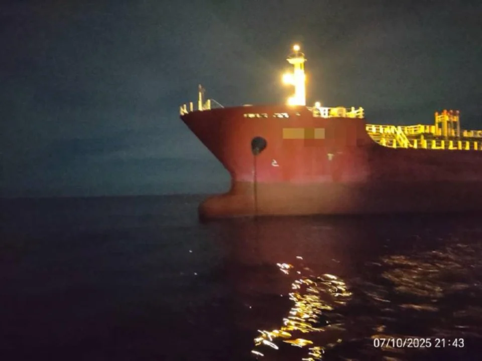 Maritim Malaysia tahan kapal tangki bersauh tanpa kebenaran
