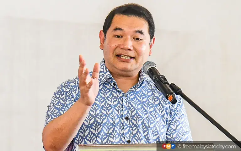 Stay put and strive, Rafizi