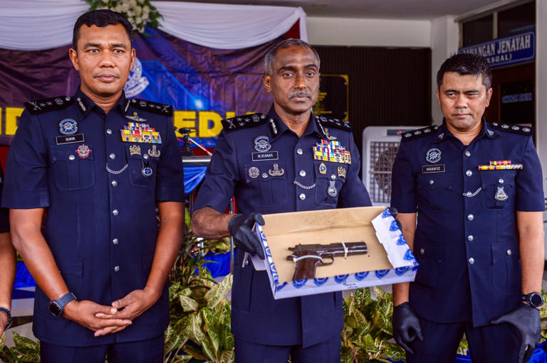Dengkil gunman finally named: Cops say mystery dead man was wanted Sepang criminal with long armed robbery history