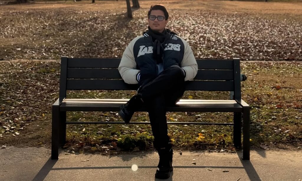 Fattah Amin Kongsi Foto ‘Keseorangan’ Di Korea