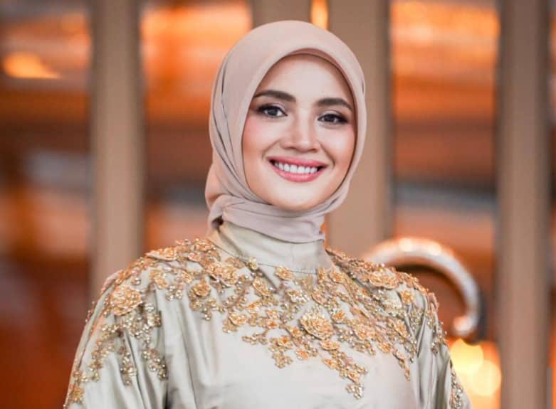 Mahkamah Tolak Permohonan Saman RM1 Juta Terhadap Syarikat Fazura,