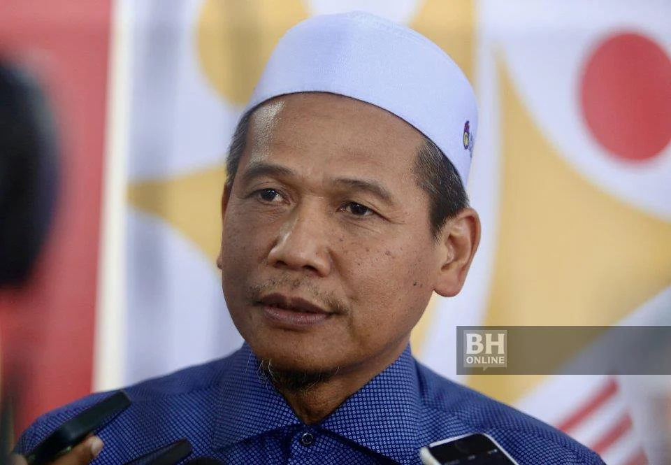 JAWI siasat jualan, penggunaan komponen motosikal bersimbol lucah