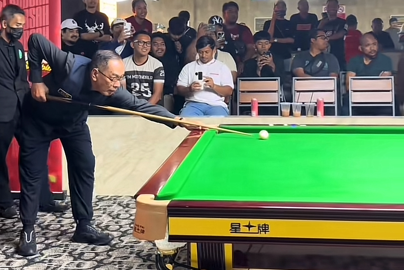 Tok Ram Juara Lawan Snooker Raih Pujian Netizen [VIDEO] 
