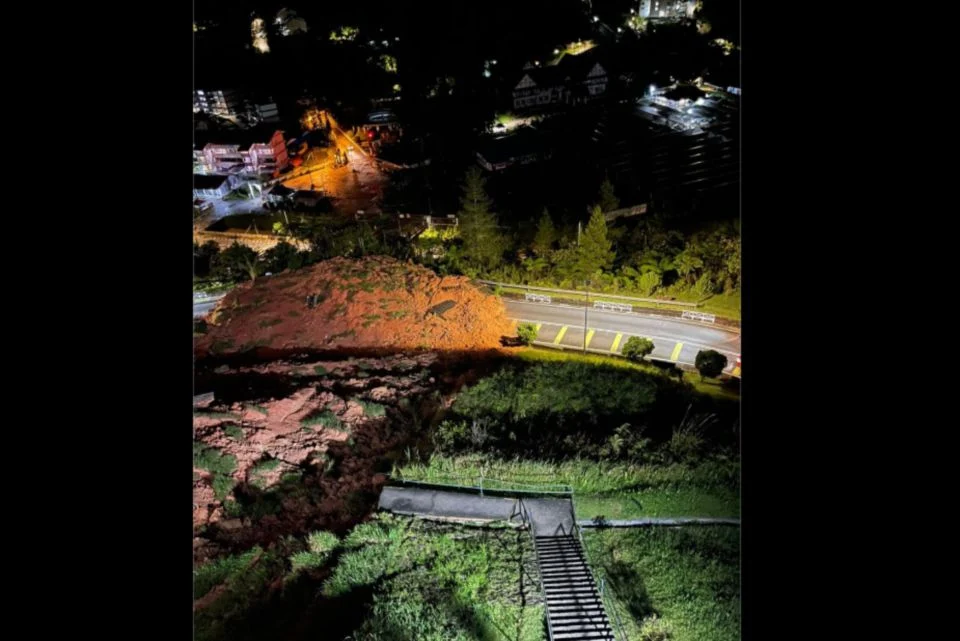 Tanah runtuh: Hampir 700 penduduk Apartmen Puncak Arabella di Cameron Highlands terputus hubungan