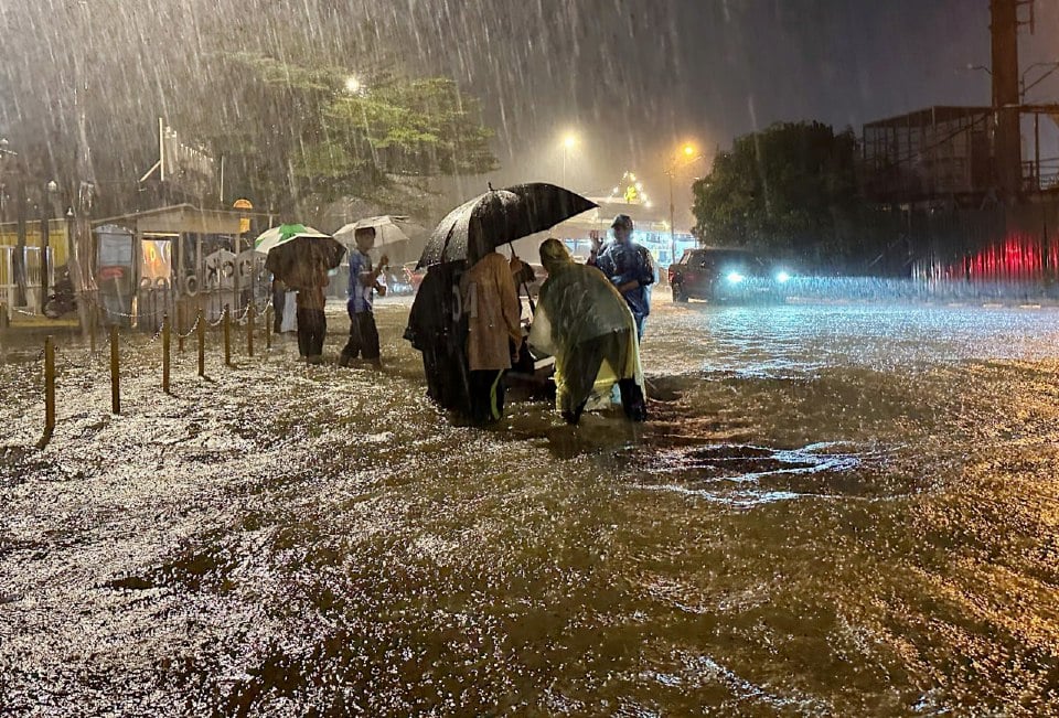 Tekanan rendah di Selat Melaka , jangkaan hujan Lebat di utara, barat Semenanjung - MetMalaysia