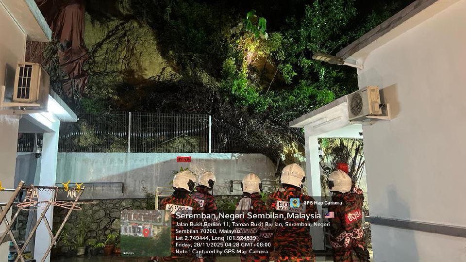 Ribut Senyar: Tanah runtuh, pokok tumbang berlaku di Negeri Sembilan