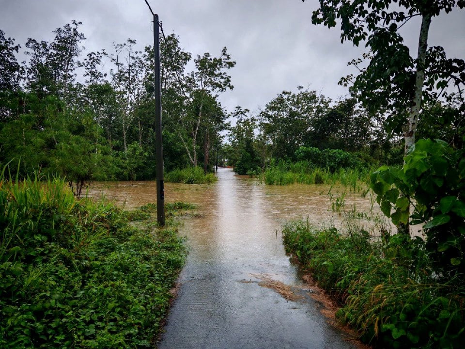 Wang Kelian terputus hubungan akibat tanah runtuh