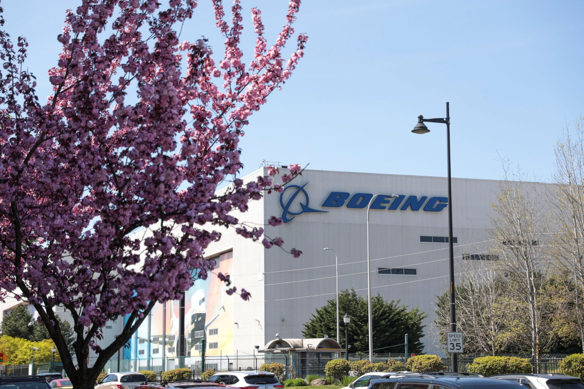 China sekat 20 firma AS