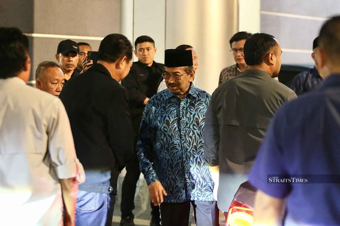 Tun Musa Aman visits Bung Moktar
