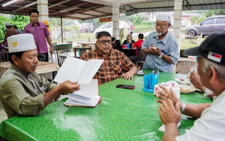 Ab Rauf Santuni Peniaga, Laksana Ziarah Kasih Perkukuh Hubungan Pemimpin Dan Rakyat