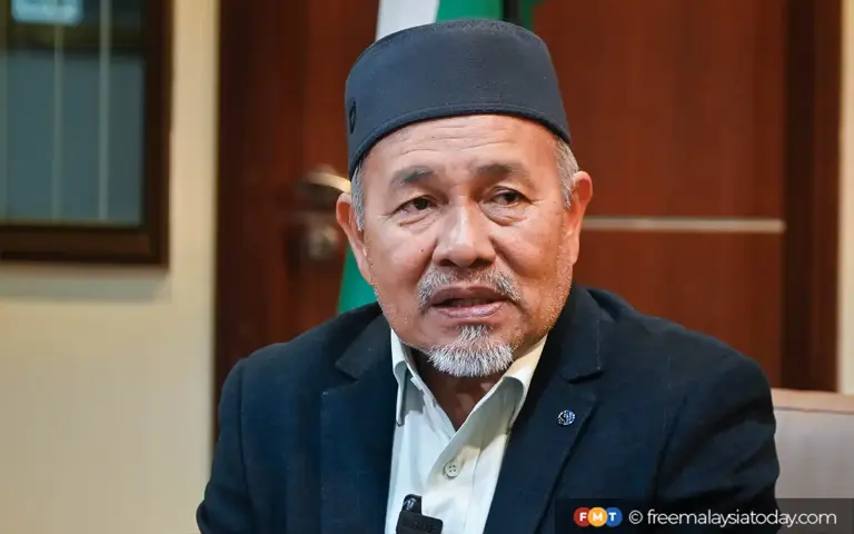 Citing Eastern values, PAS calls for dress code to be upheld