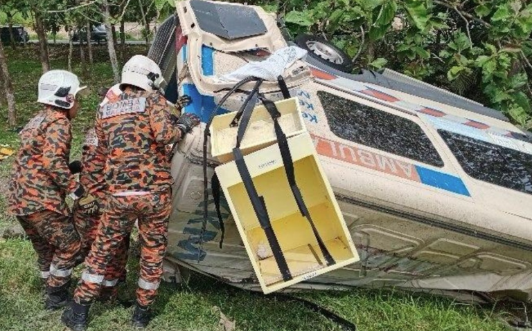 Driver killed, three others injured as ambulance skids on Plus Highway near Kluang