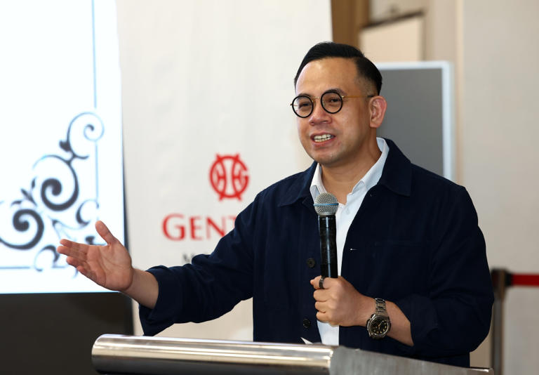 HR minister warns employers: Don’t peg fresh grad pay to RM1,700 floor, lowballing drags down entire wage structure