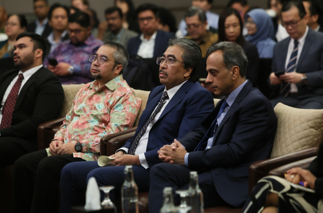 Johari Ghani brings extensive corporate, finance experience as investment, trade and industry minister