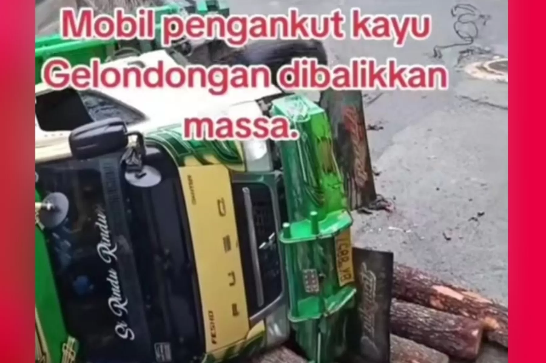 Penduduk berang terbalikkan lori balak haram