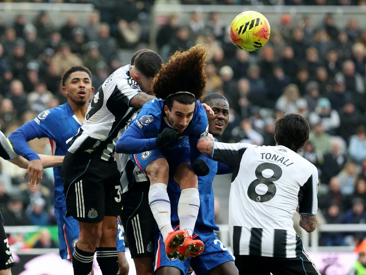 Chelsea ikat Newcastle di St James Park