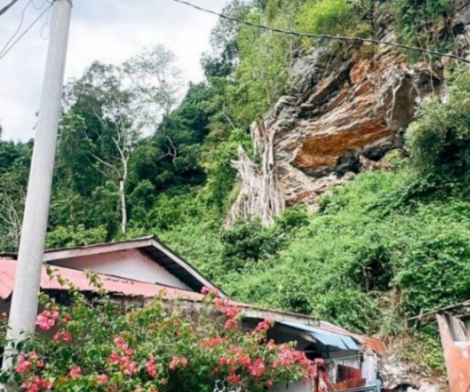 Penduduk bimbang tragedi batu besar jatuh dari bukit berulang