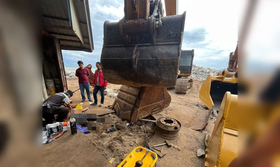 ​Jurukimpal maut dihempap bakul besi jengkaut