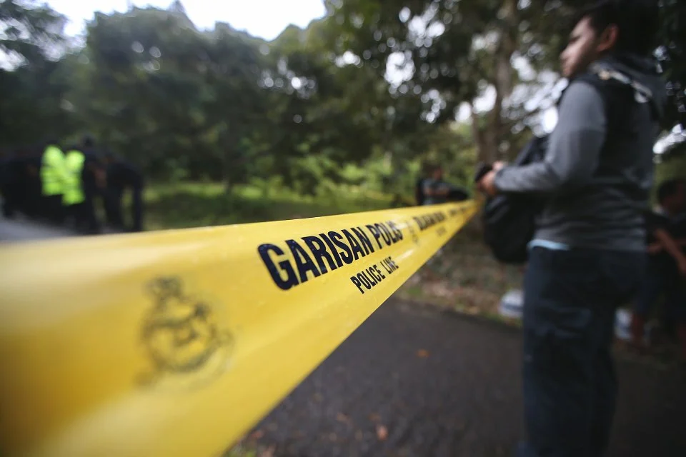 Pengurus penyelenggaraan maut terjatuh dari bumbung setinggi 6.37 meter