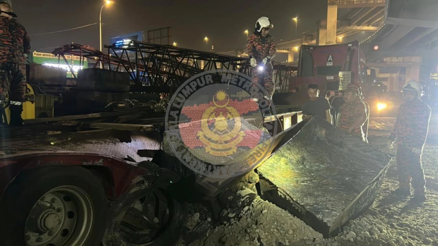 Two killed after being flung off SPE highway in trailer crash