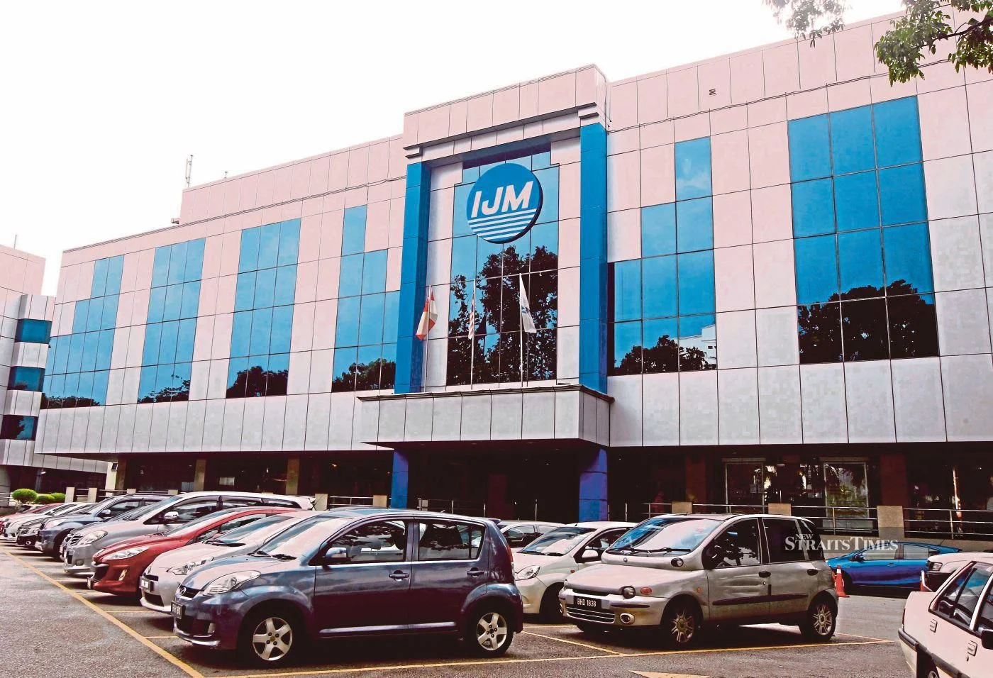 IJM refutes money laundering allegations, chairman meets MACC officers