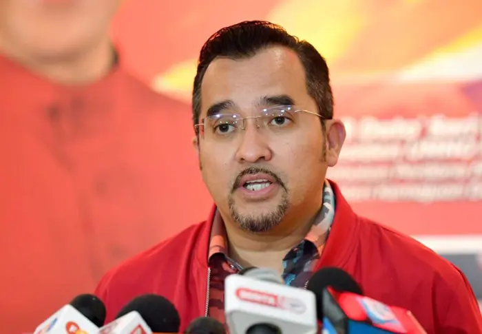 Umno supreme council deliberates motions from party's three wings