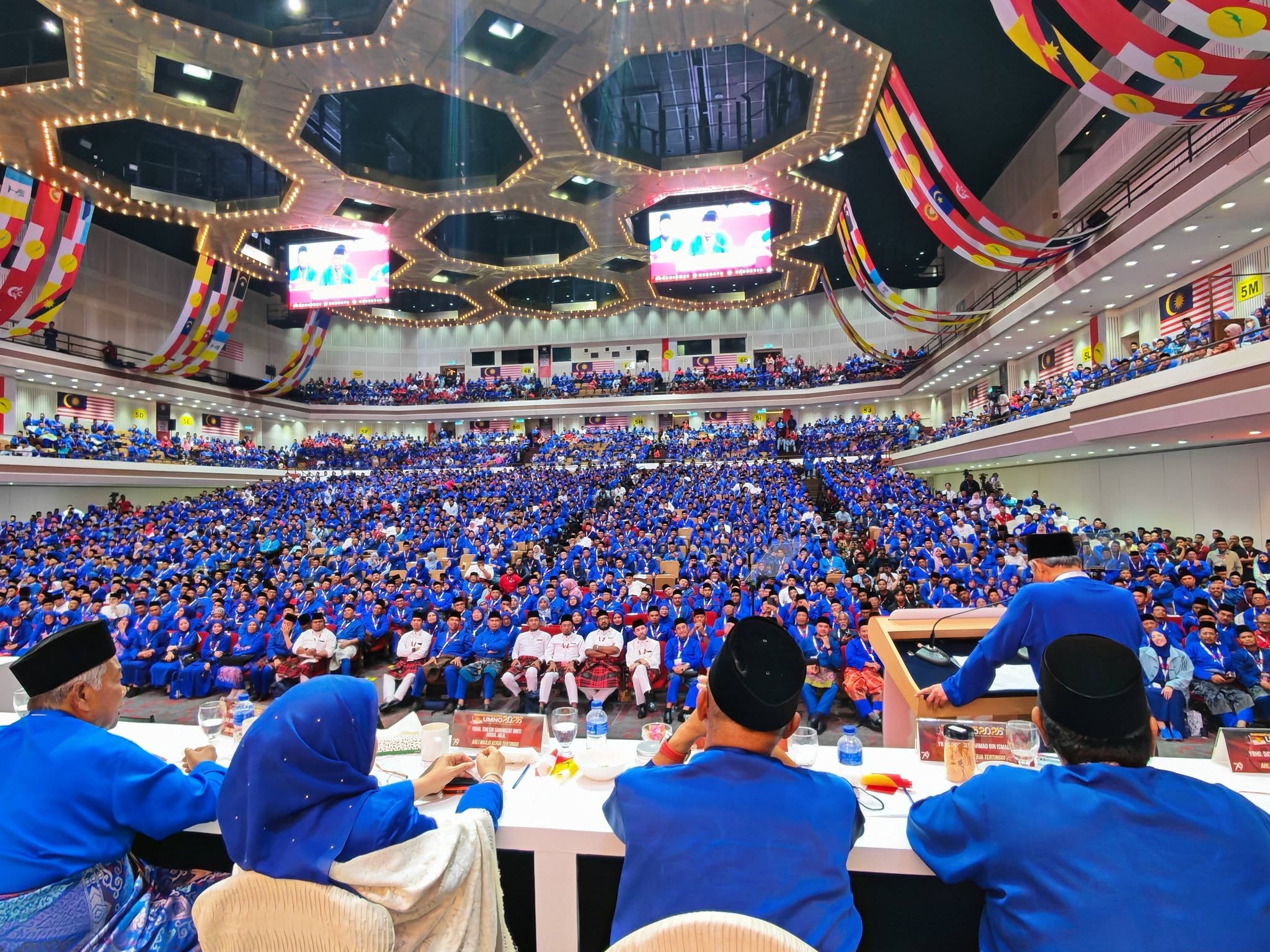 UMNO Buka Pintu Penyatuan Nasional, Komited Kestabilan Politik Negara – Mohd Rafi