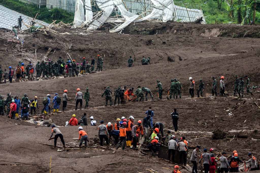 Korban tanah runtuh Kampung Pasirlangu meningkat lagi