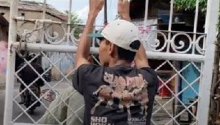 Remaja curi pagar masjid, bawa lari naik motosikal