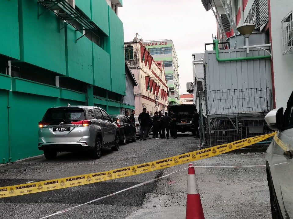 Ditinggalkan 9 jam, kanak-kanak dua tahun ditemui maut