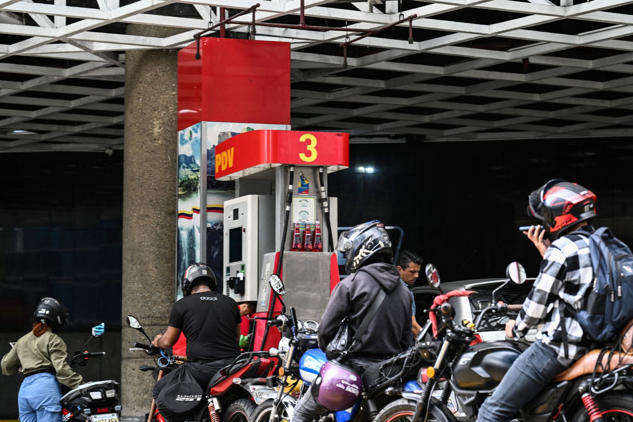 Harga minyak dunia naik tertinggi