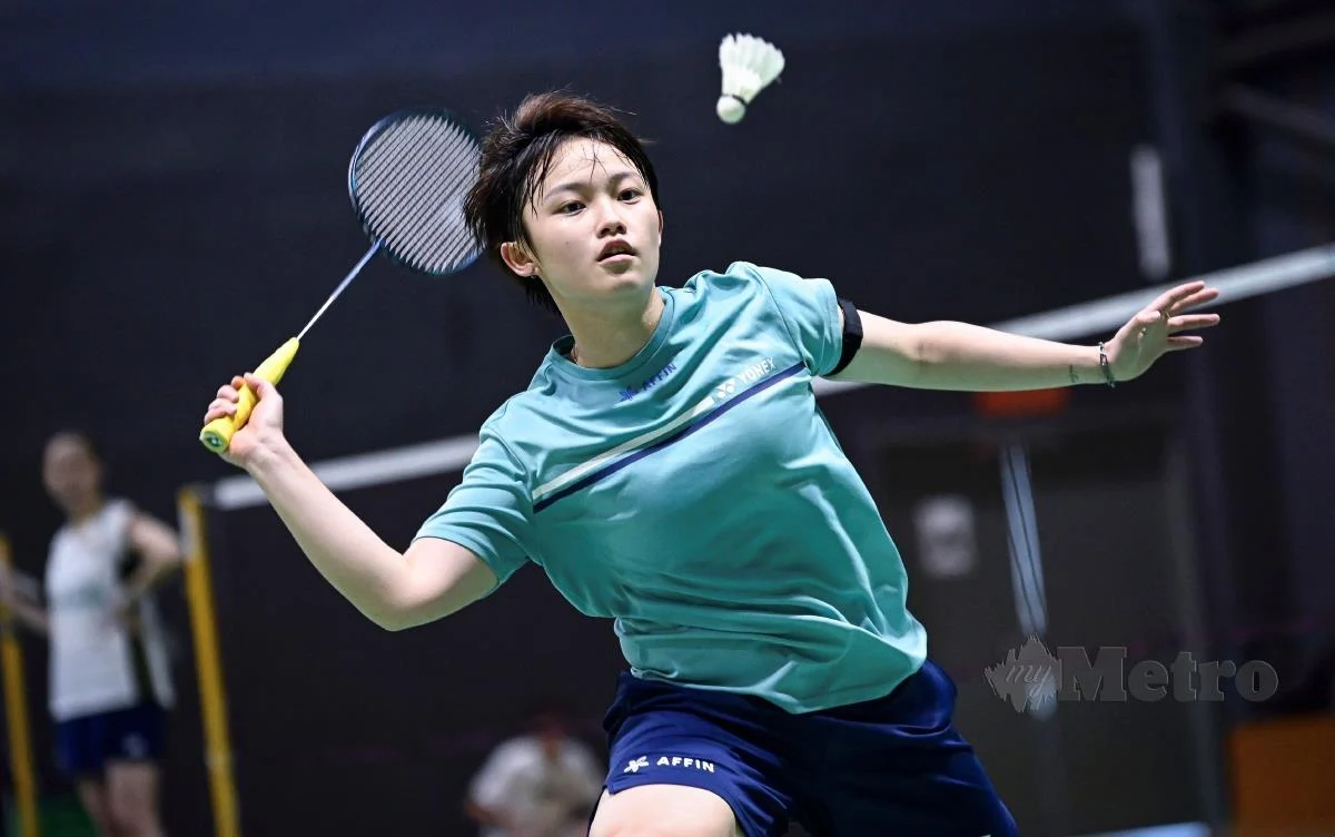 LING Ching atasi cabaran pemain India dalam masa 64 minit.