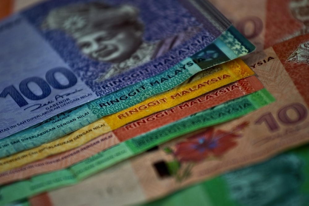 Ringgit breaks 4.00 against US dollar, highest since May 2018 on policy stability