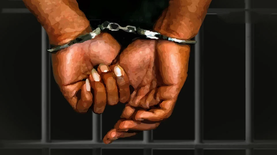 Ejen tarik kereta ditahan, ugut wanita ada tunggakan hutang