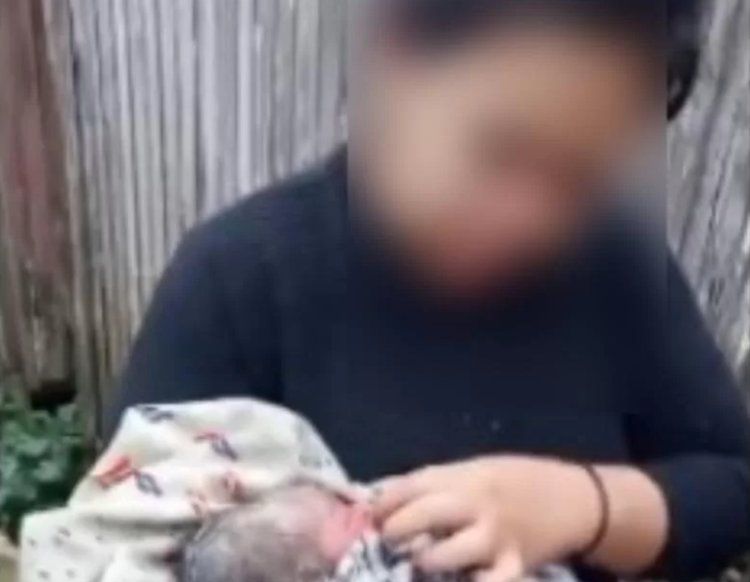 Pura-pura jumpa bayi, rupanya anak sendiri