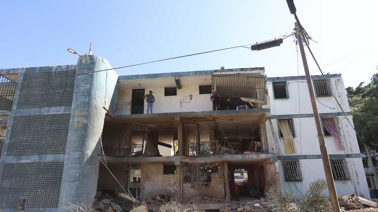 Trump guna senjata rahsia ‘discombobulator’ tangkap Maduro