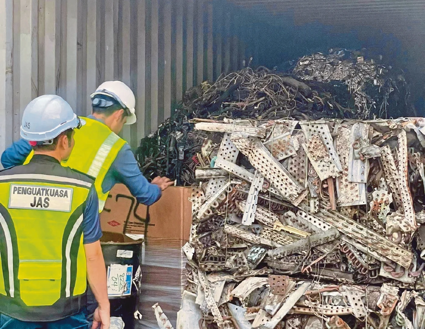 E-waste blitz: 2 shipping agents targeted