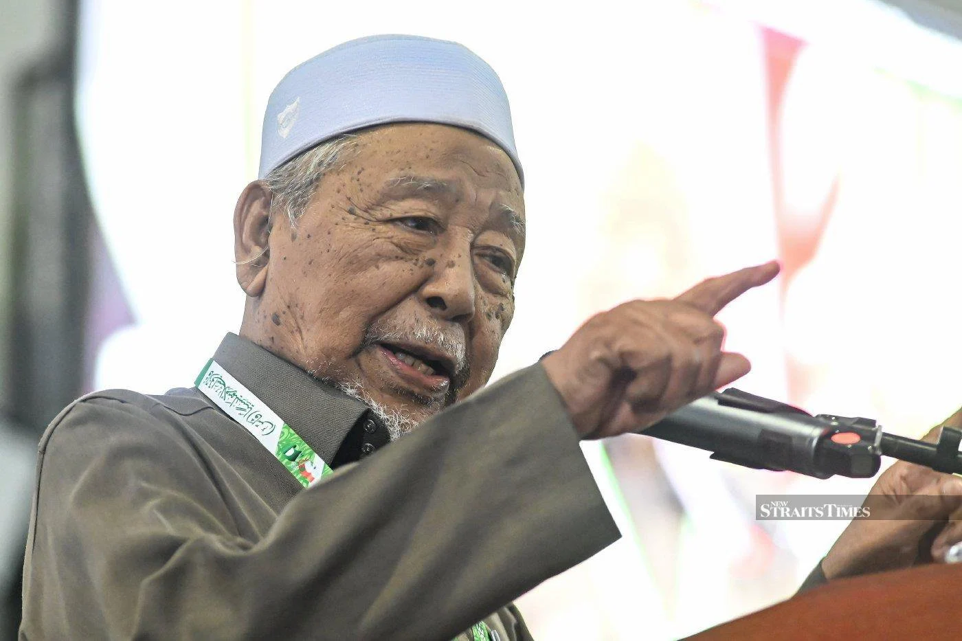 Pas spiritual leader hospitalised for heart, kidney treatment
