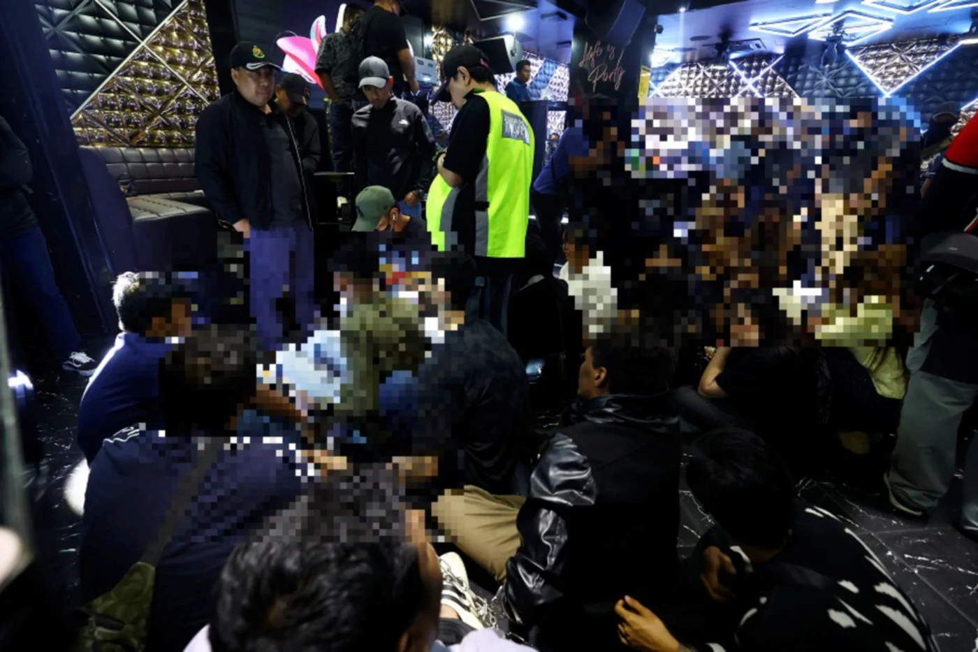 Immigration officer injured in Bukit Bintang nightclub raid