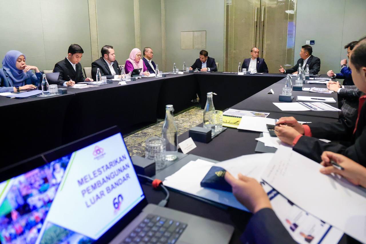 Kerajaan Negeri Johor Akan Terus Perkukuh Kerjasama Bersama FELCRA, Basmi Kemiskinan