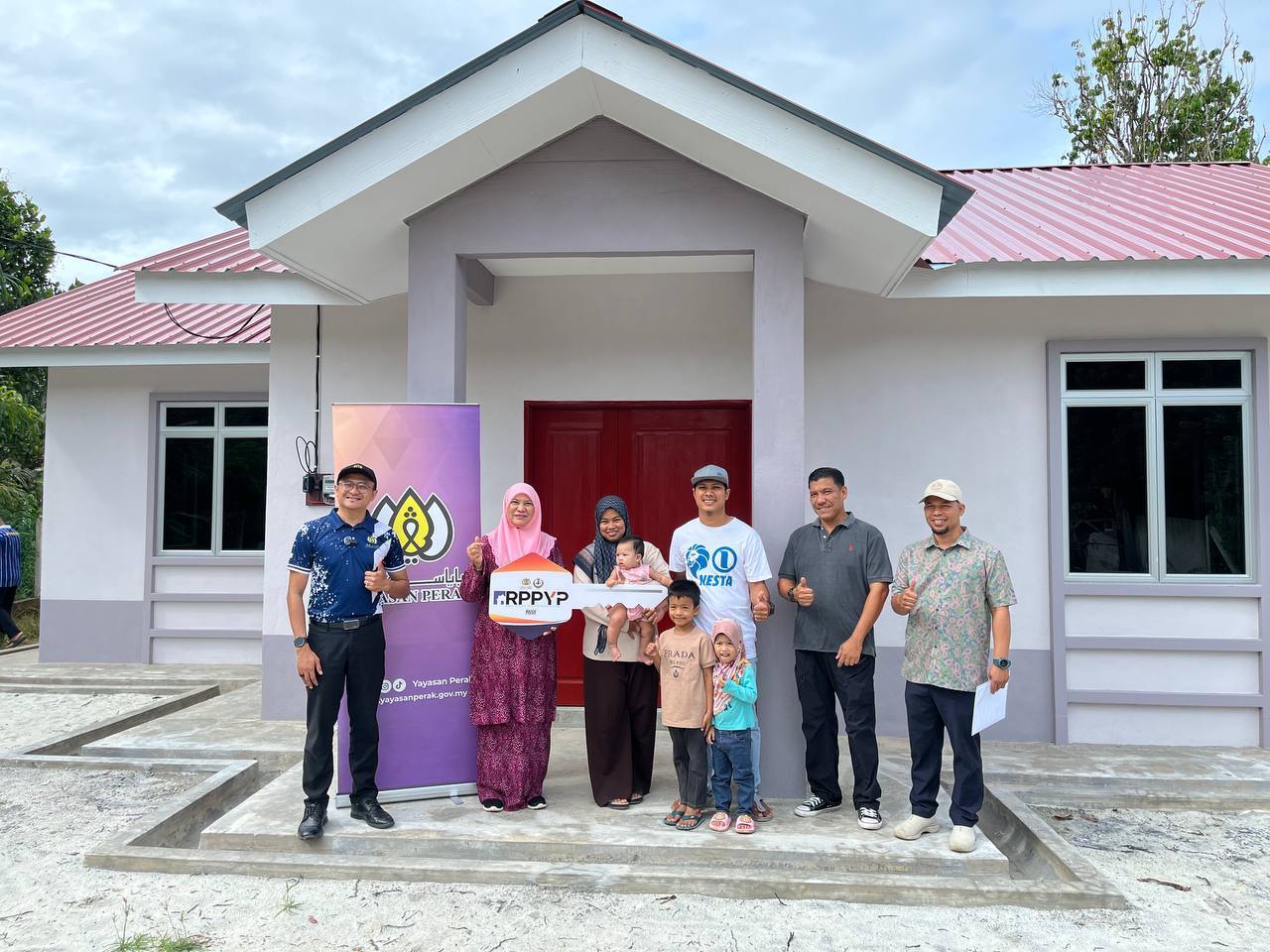 Rumah Baharu, Sinar Kehidupan Baharu Buat Keluarga Di Kampung Poh – Adun Behrang