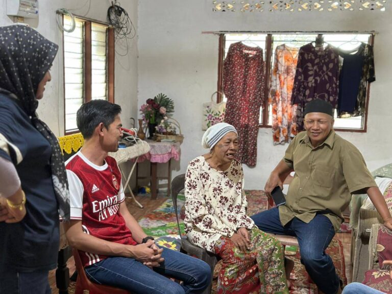 Ziarah Ramadan Erat Silaturahim, Mohd Raqib Santuni Golongan Memerlukan