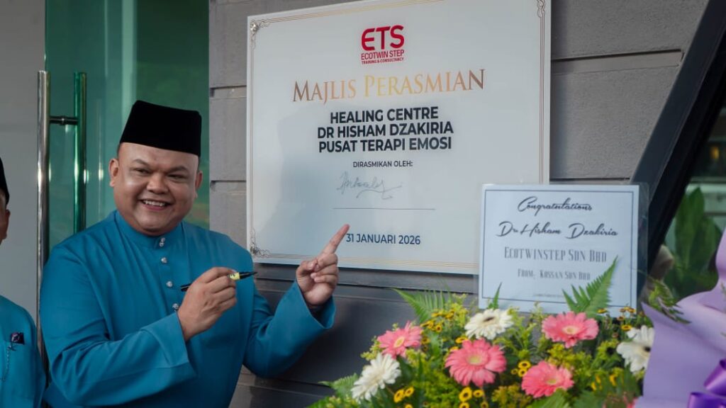 Ayu Damit Berdamai Dengan ‘Healing’