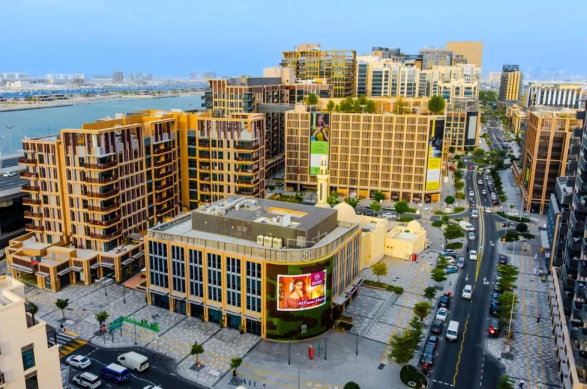 Dubai mahu bina jalan raya emas