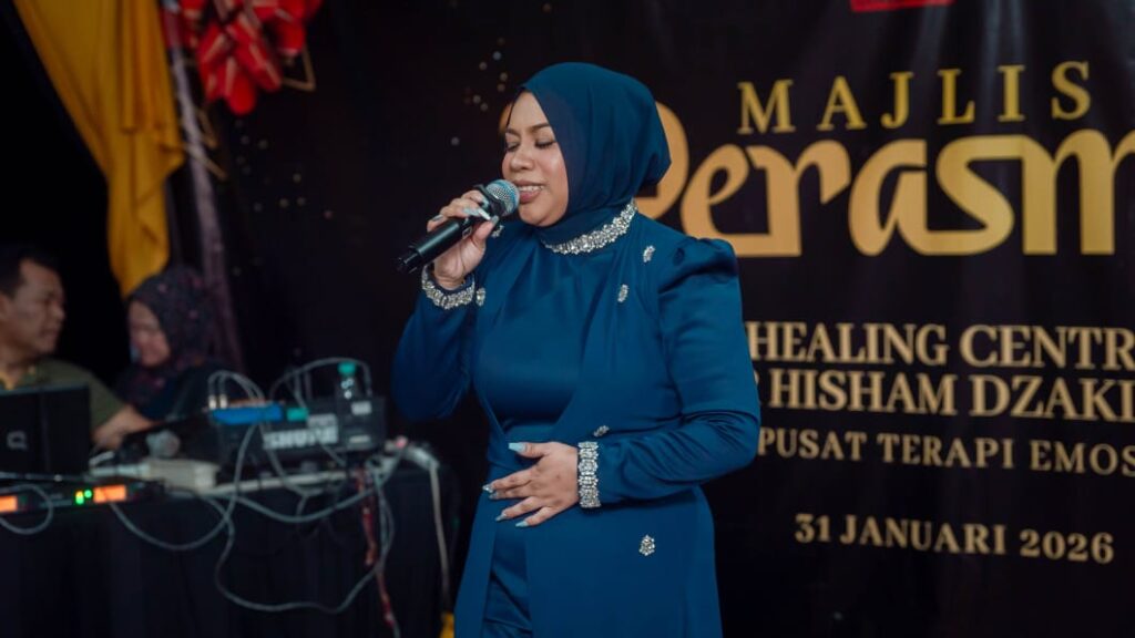 Ayu Damit Berdamai Dengan ‘Healing’