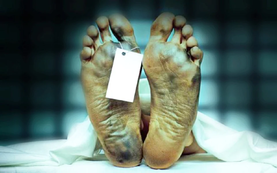 2 beradik antara 3 budak lemas di kolam kumbahan