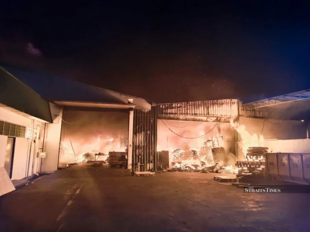 Blaze damages four factories in Balakong